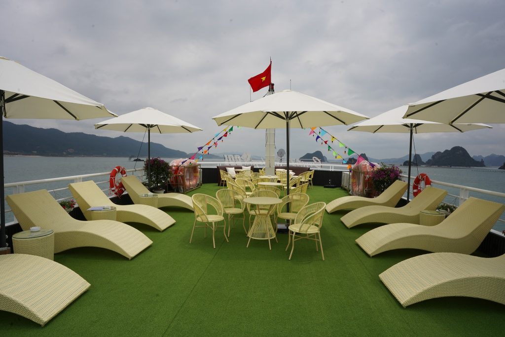 Du thuyền Crystal Holidays: Sundeck
